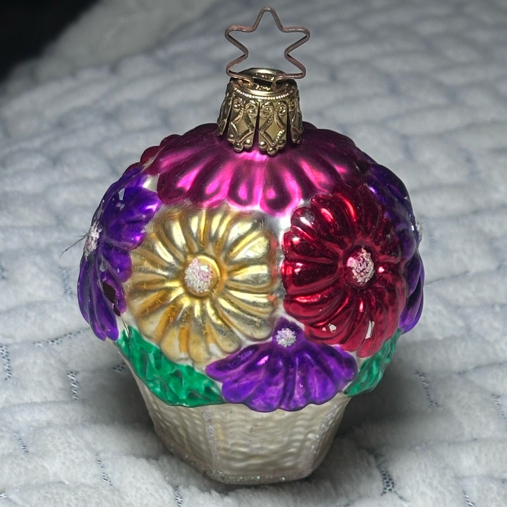 Vintage Inge Flowers in. Basket Glass Ornament!